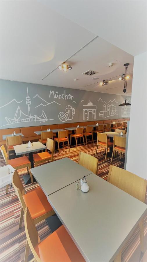 Styles Hotel Muenchen Messe Bagian luar foto