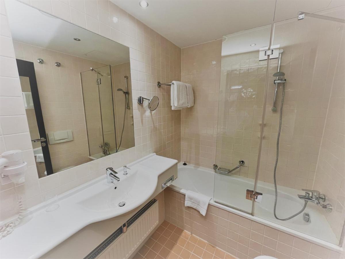 Styles Hotel Muenchen Messe Bagian luar foto