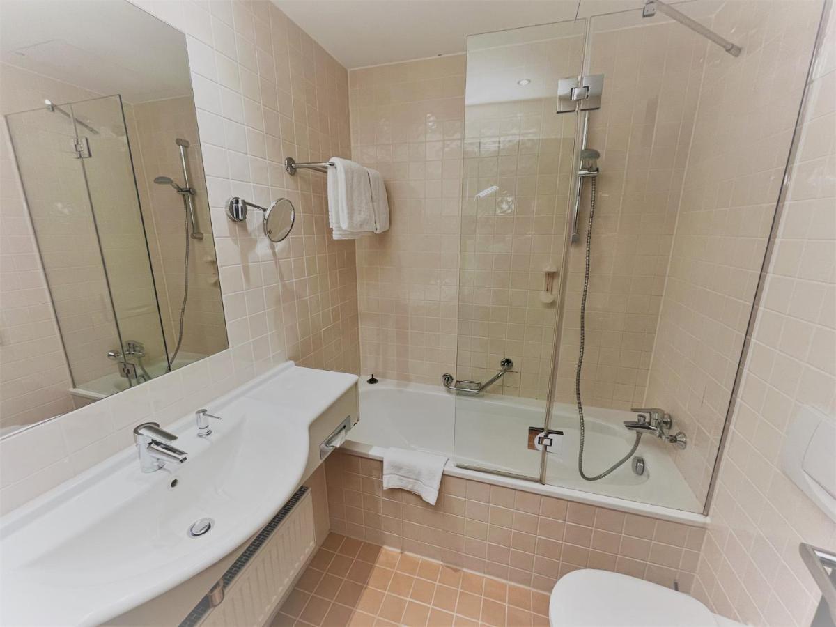 Styles Hotel Muenchen Messe Bagian luar foto