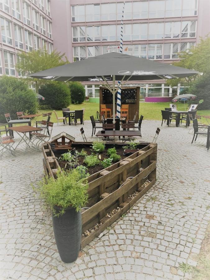 Styles Hotel Muenchen Messe Bagian luar foto