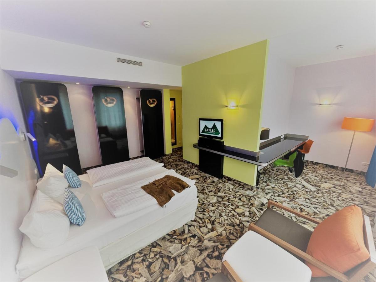 Styles Hotel Muenchen Messe Bagian luar foto